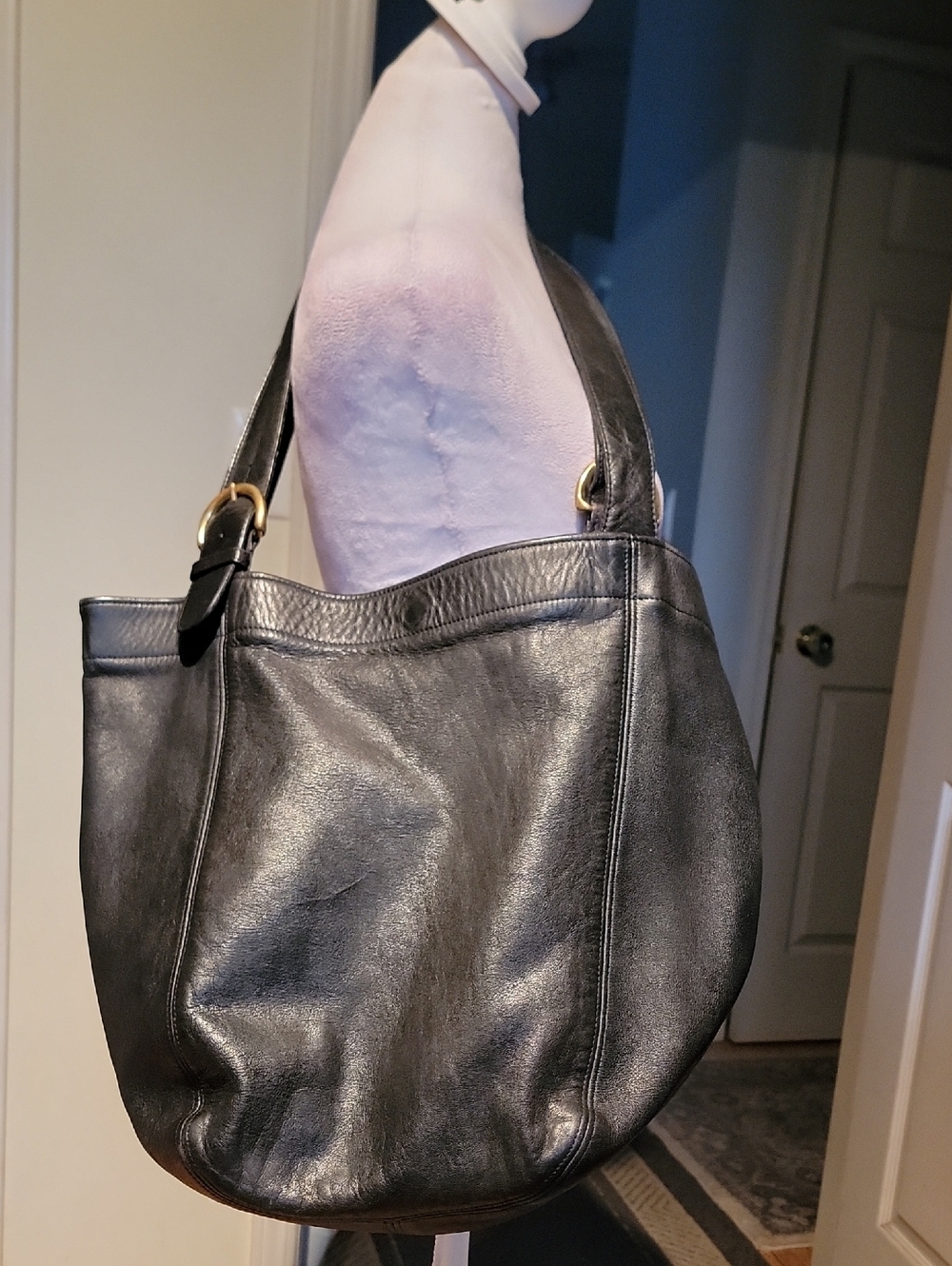 Vintage Coach Soho Classic Black Leather Hobo Tote Bag - Women